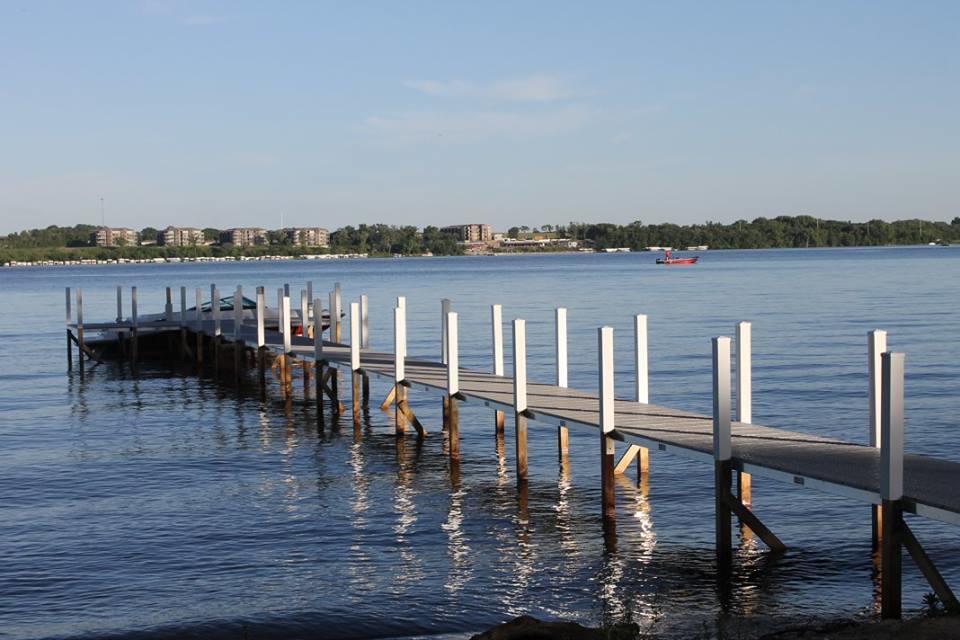 Okoboji Commons Hotel Kültér fotó
